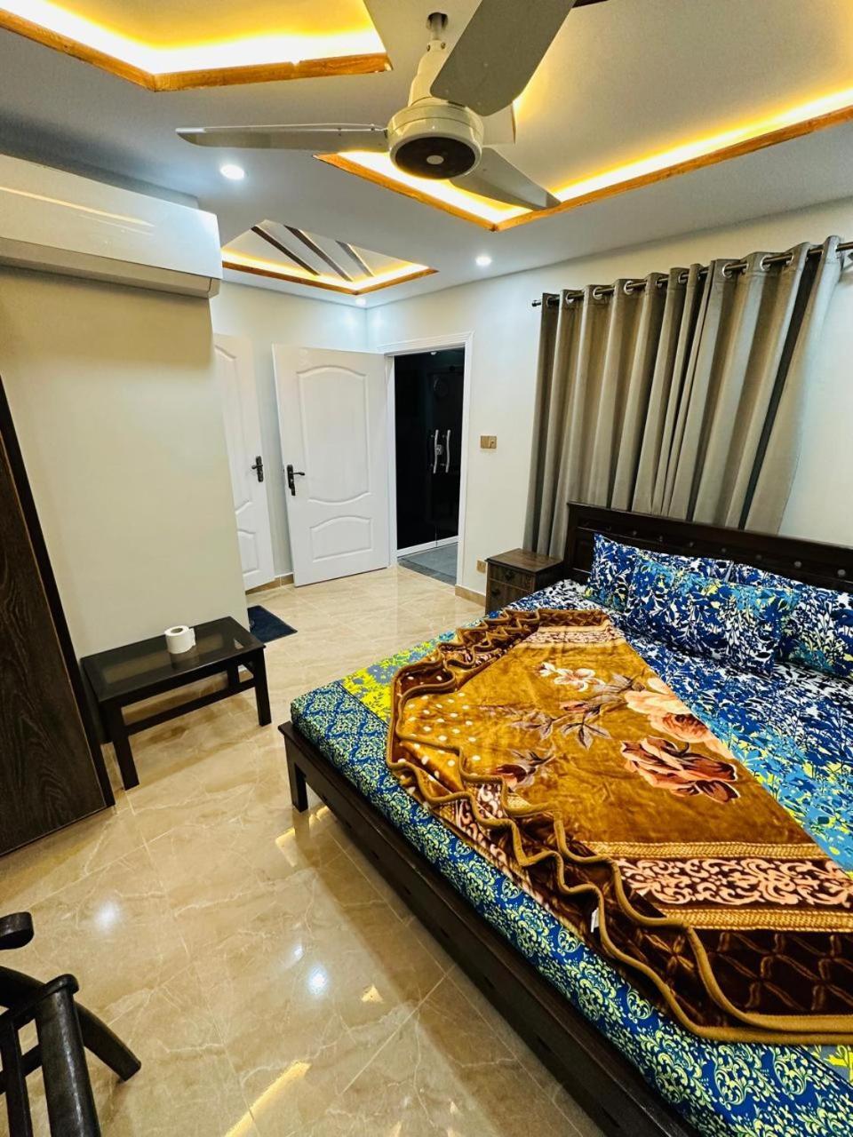 Moven Inn Hotel Islamabad Luaran gambar