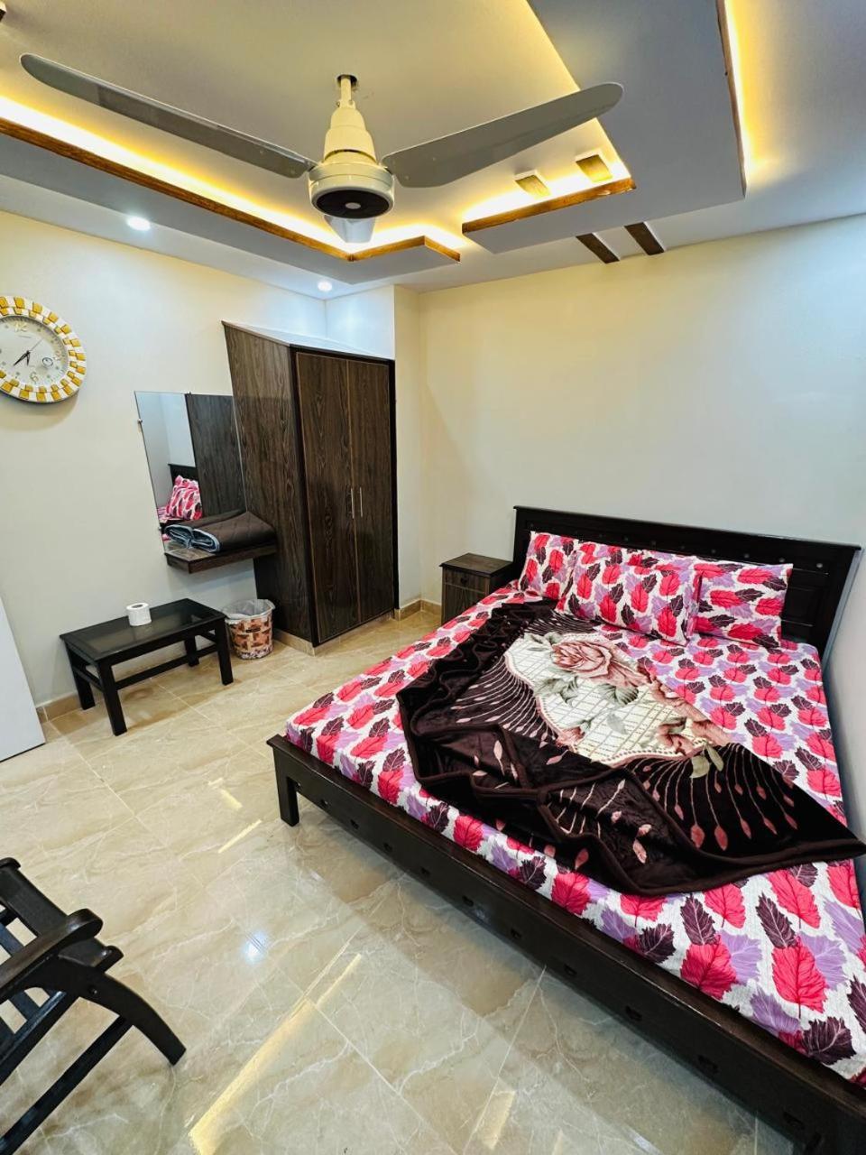 Moven Inn Hotel Islamabad Luaran gambar